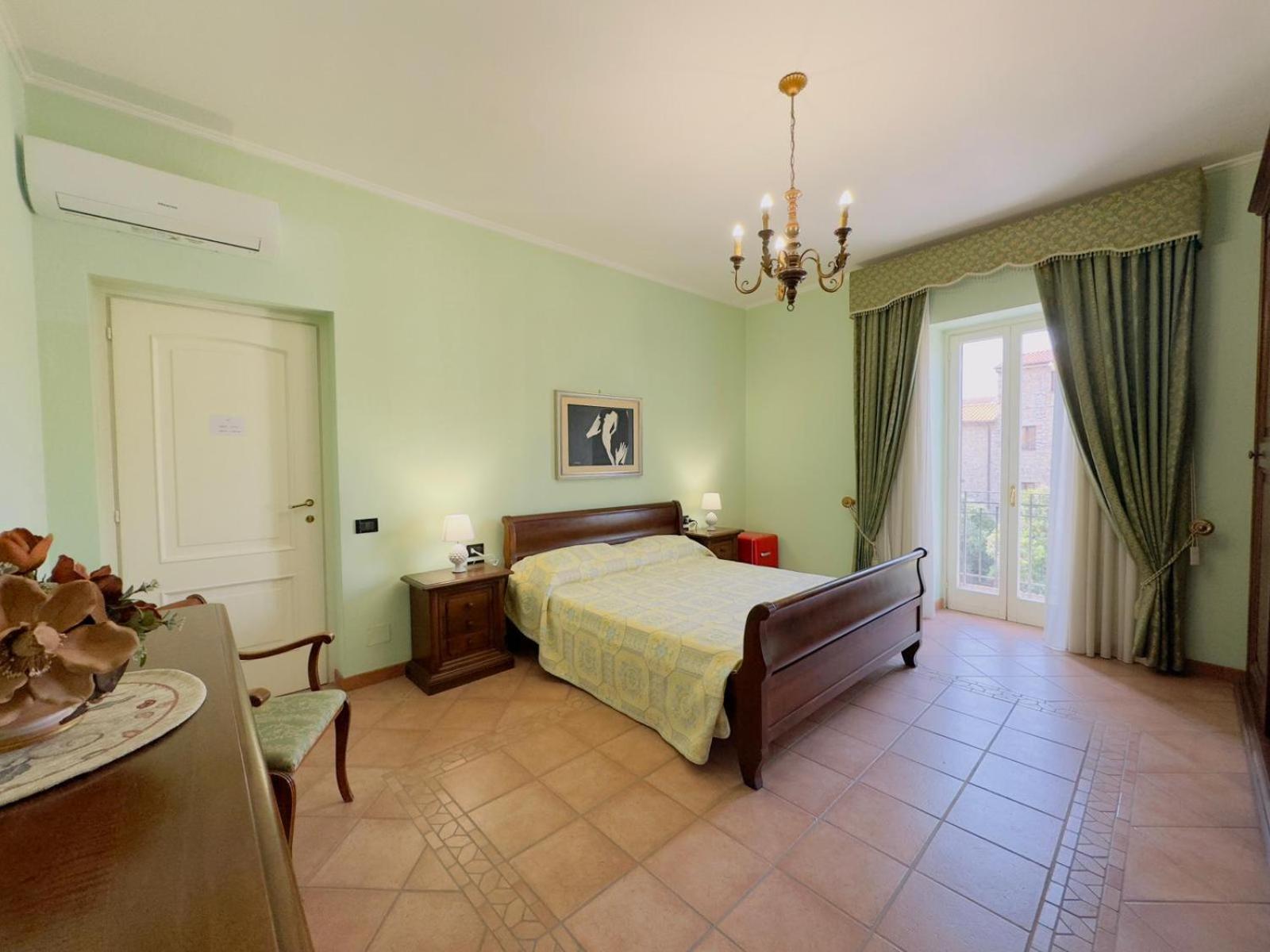 Casa Pepe - Fondi Vertice Rooms Zewnętrze zdjęcie