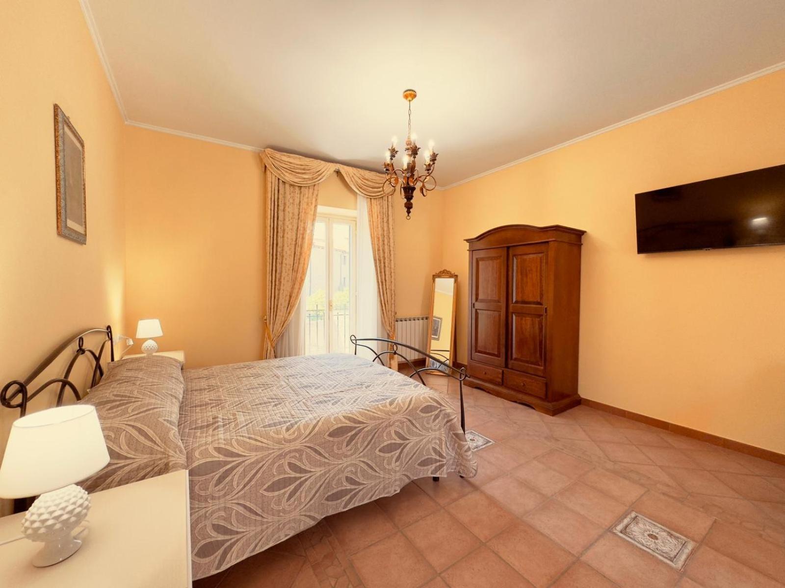 Casa Pepe - Fondi Vertice Rooms Zewnętrze zdjęcie