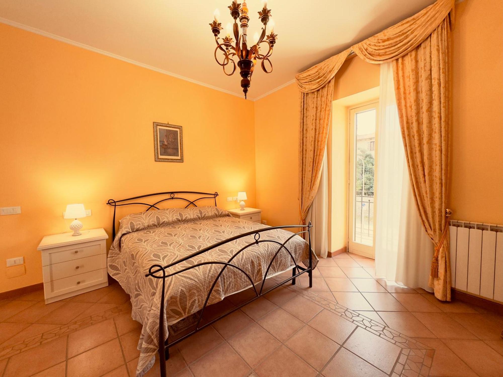 Casa Pepe - Fondi Vertice Rooms Zewnętrze zdjęcie